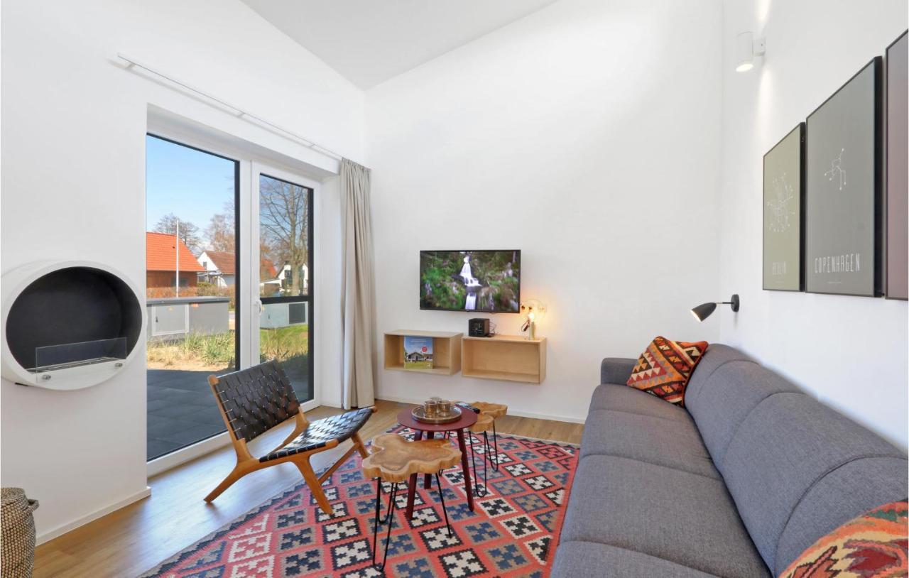Amazing Home In Lembruch-Duemmer See With Kitchen 外观 照片