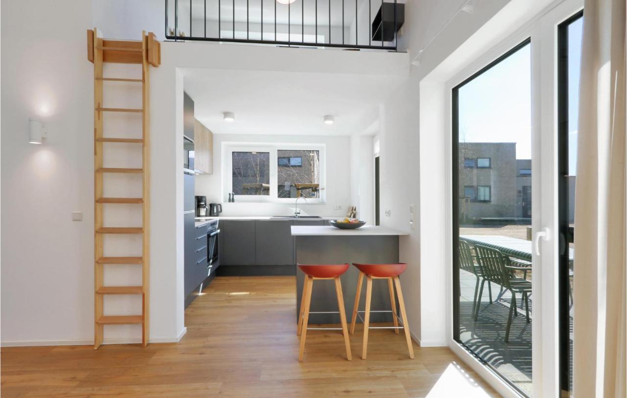 Amazing Home In Lembruch-Duemmer See With Kitchen 外观 照片