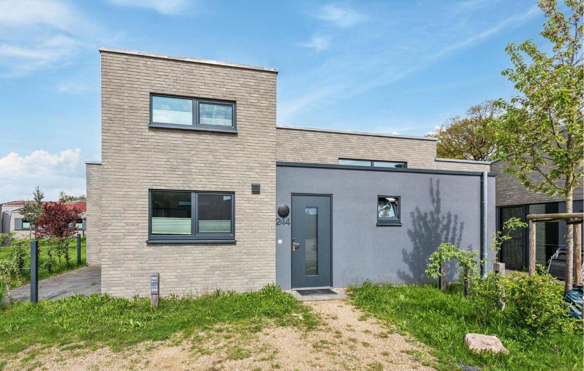 Amazing Home In Lembruch-Duemmer See With Kitchen 外观 照片