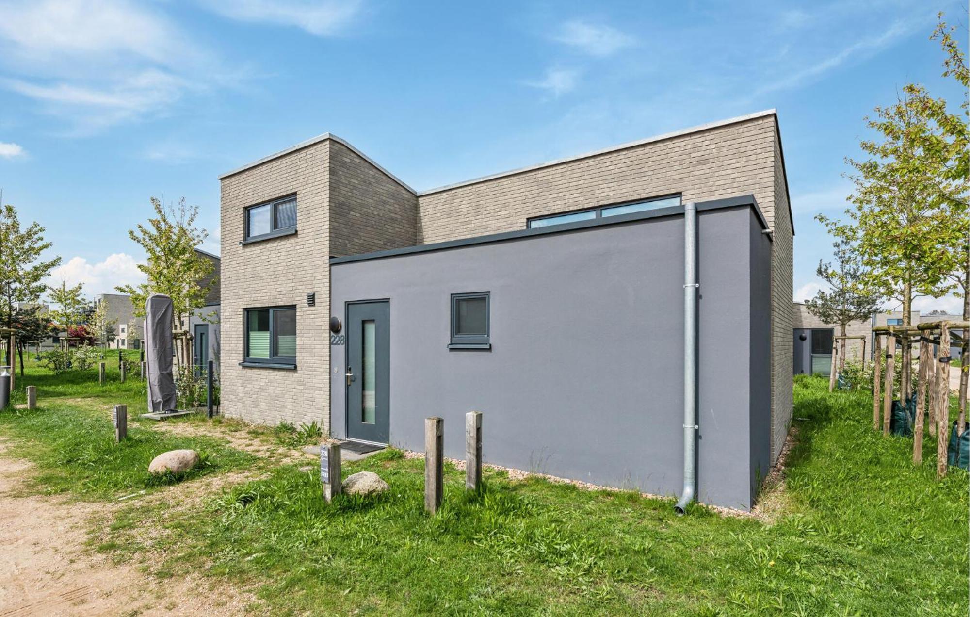 Amazing Home In Lembruch-Duemmer See With Kitchen 外观 照片